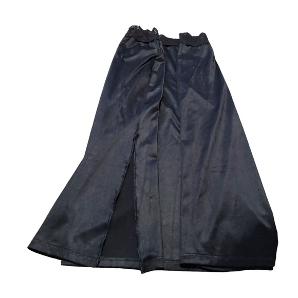 Vanity Fair Radiant Collection Half Slip - Picture 4 of 10